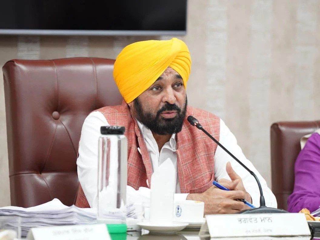 Punjab Paddy Procurement 2026 : CM Bhagwant Mann के निर्देशों के बाद पंजाब की मंडियों में प्रशासनिक अमला सक्रिय, धान खरीद और उठान की प्रक्रिया तेज