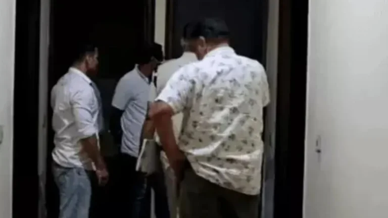 Sonipat Hotel Incident: सोनीपत के होटल में गर्लफ्रेंड के नहाने जाते ही युवक ने लगाया फंदा, गंभीर हालत में अस्पताल में भर्ती