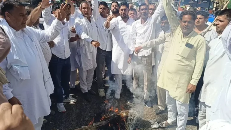 Rajaund News: राजौंद की सड़कों पर उतरे विधायक विकास सहारण, भाजपा सरकार के खिलाफ बोला हल्ला