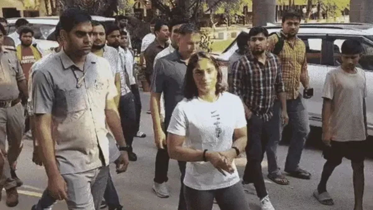 Vinesh Phogat WFI: विनेश फोगाट केस में दिल्ली हाईकोर्ट का बड़ा फैसला, WFI को 2 हफ्ते की डेडलाइन, फैसले पर रहेगा स्टे