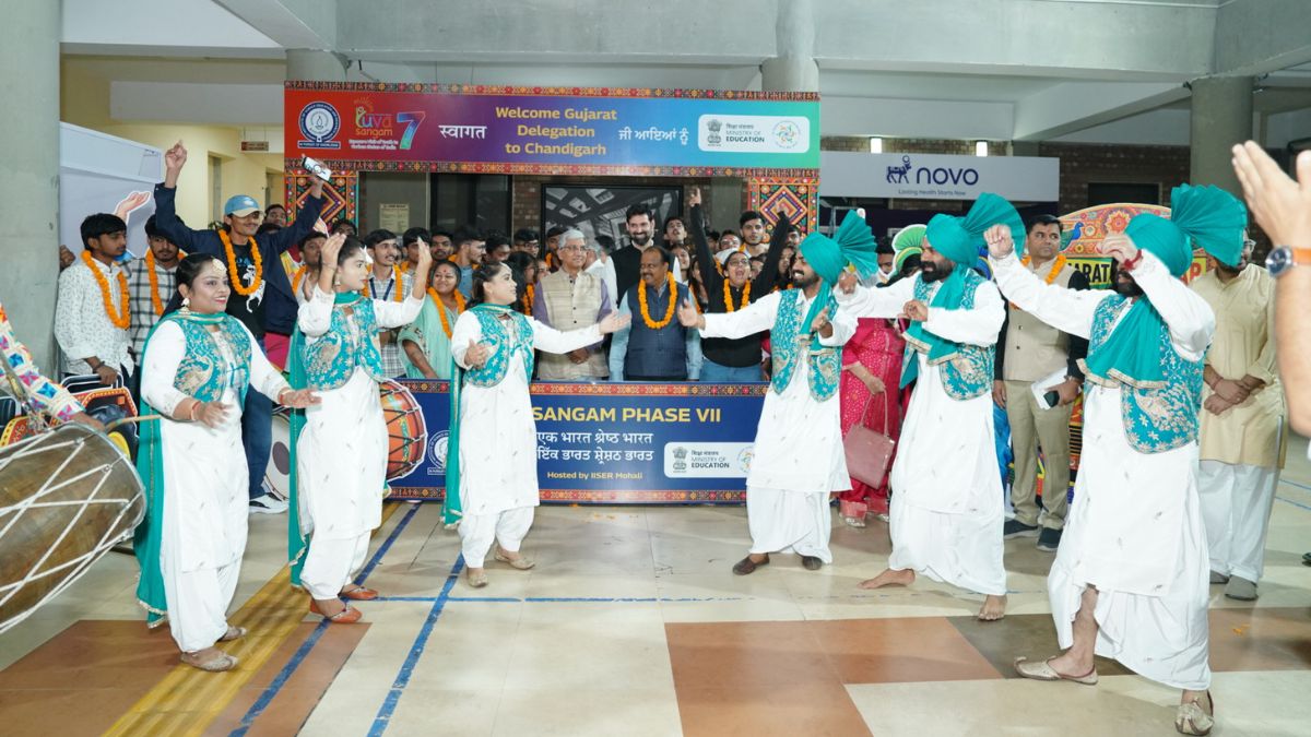 Yuva Sangam Yuva Sangam: युवा संगम में गुजरात और पंजाब के युवाओं का मिलन, सात दिन जानेंगे विरासत
